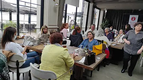 Türk Kadınlar Birliği Kahvaltıda Buluştu