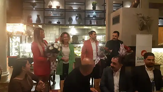 Özdemir, 'Ekibimizle birlikte çok iyi gidiyoruz'