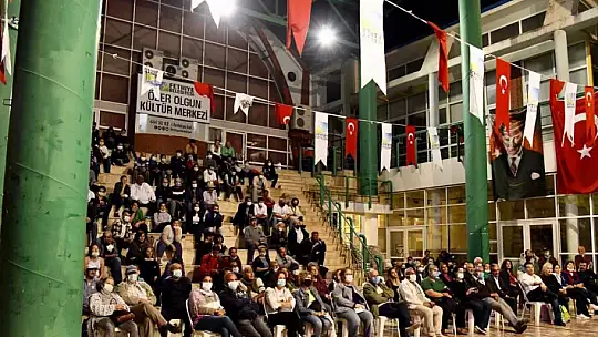 Uğur Dündar ile Demokrasi Arenası'nda söz gençlerin!