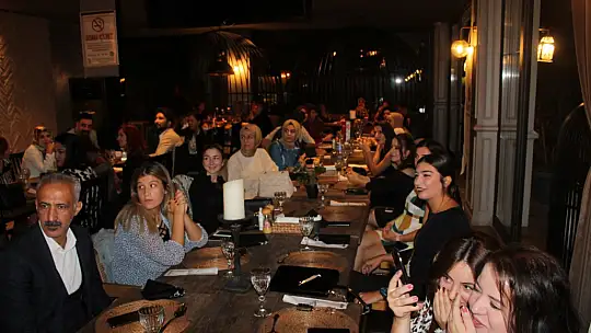 Özdemir, 'Ekibimizle birlikte çok iyi gidiyoruz'