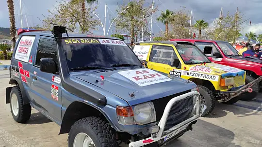 Offroad yarışı nefesleri kesecek