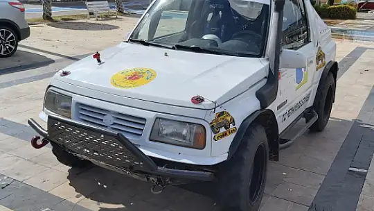 Offroad yarışı nefesleri kesecek