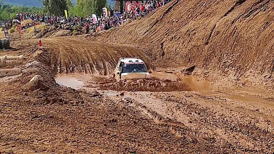 Off-Road Fethiye Yarışı nefesleri kesti
