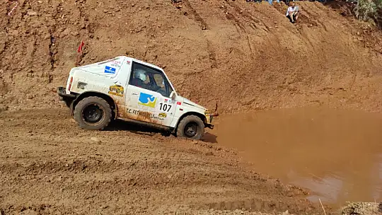 Off-Road Fethiye Yarışı nefesleri kesti
