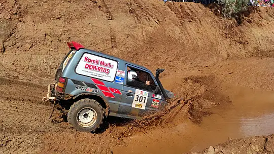 Off-Road Fethiye Yarışı nefesleri kesti