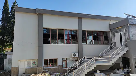 Tarihi Muğla Atatürk Spor Salonu yenileniyor