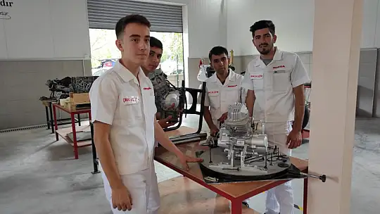 Motorlu araçlar atölyesi törenle açıldı
