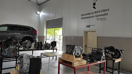 Motorlu araçlar atölyesi törenle açıldı