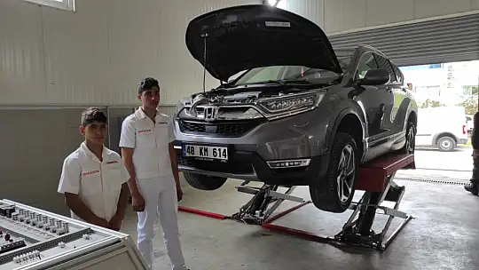 Motorlu araçlar atölyesi törenle açıldı