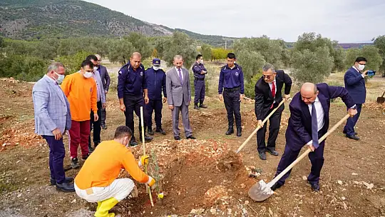 Başkan Otgöz, Fidan Dikim Etkinliğine Katıldı