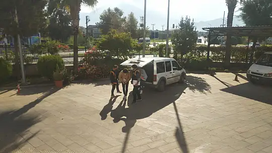 Sahte altın operasyonunda 3 gözaltı