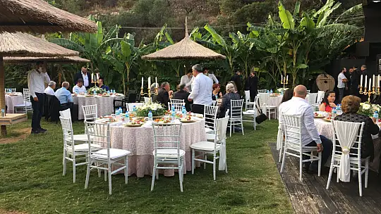 Kandil ve Kardeş ailesinin mutlu günü