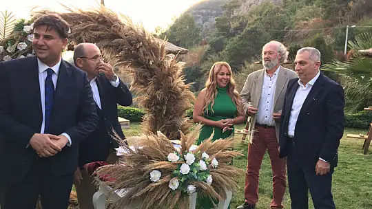 Kandil ve Kardeş ailesinin mutlu günü