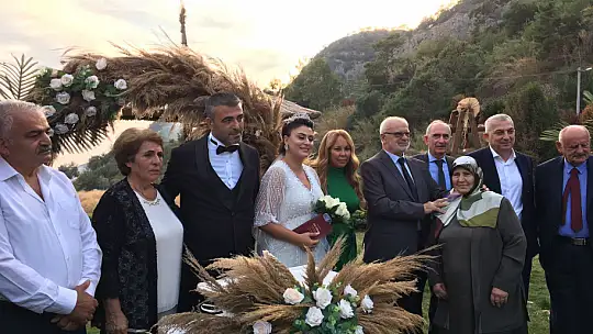 Kandil ve Kardeş ailesinin mutlu günü