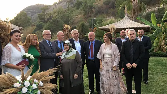 Kandil ve Kardeş ailesinin mutlu günü