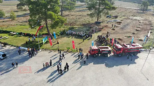 Seydikemer'de yeşil bir gelecek için fidanlar toprakla buluştu