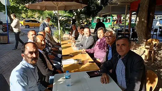 Başkan Öztürk, muhtarlarla buluştu