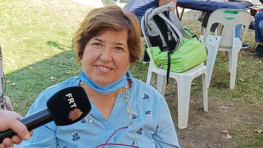 El emeği göz nuru pazarı Beşkaza Meydanı'nda