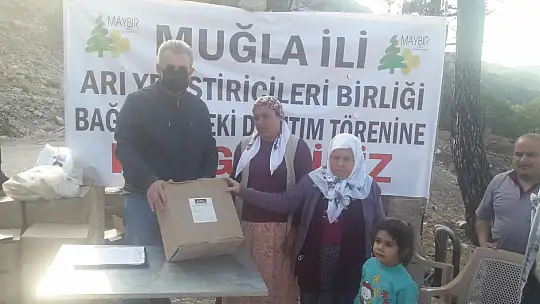 Seydikemerli Arıcılara Arı Keki ve Arı Yemi Bağışlandı