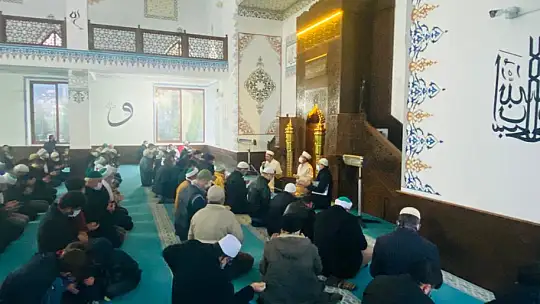 Yılın Son Pazarı Hz. Ali Cami'nde Buluşuldu