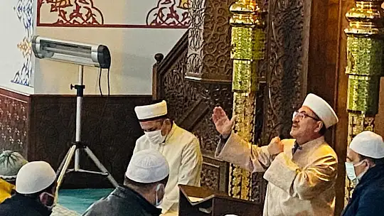 Yılın Son Pazarı Hz. Ali Cami'nde Buluşuldu