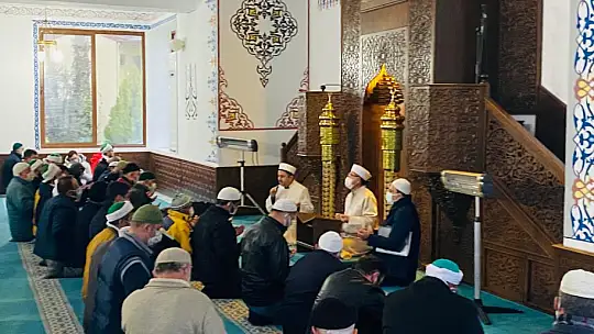 Yılın Son Pazarı Hz. Ali Cami'nde Buluşuldu