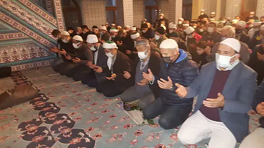Yeni yılın ilk buluşması Kocatepe Camii'ndeydi