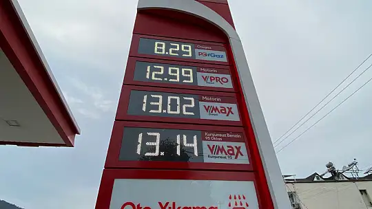 Benzin ve motorin 13 Lirayı geçti