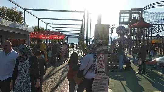 Güzel hava ördeklere yaradı