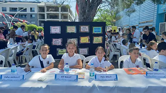 Yunus Nadi İlkokulundan İmza Günü