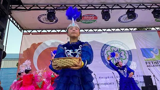 FETHİYE SPORFEST, KORTEJ YÜRÜYÜŞÜ İLE BAŞLADI