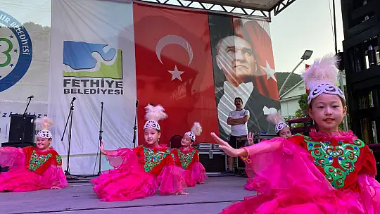 FETHİYE SPORFEST, KORTEJ YÜRÜYÜŞÜ İLE BAŞLADI