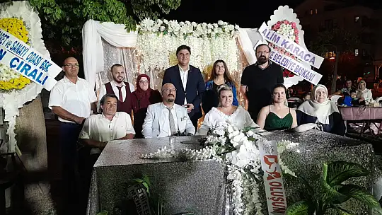 NİKAHI BAŞKAN KARACA KIYDI