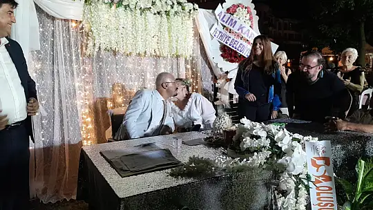 NİKAHI BAŞKAN KARACA KIYDI