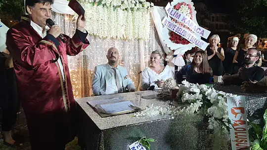 NİKAHI BAŞKAN KARACA KIYDI