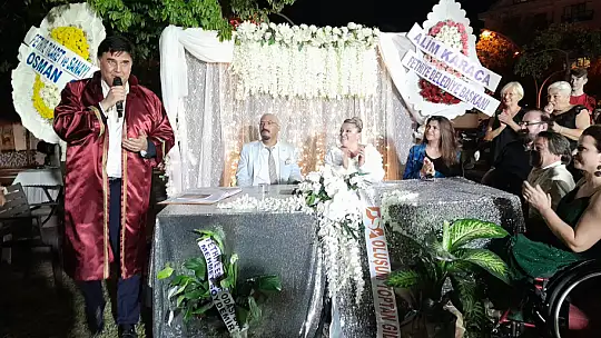 NİKAHI BAŞKAN KARACA KIYDI