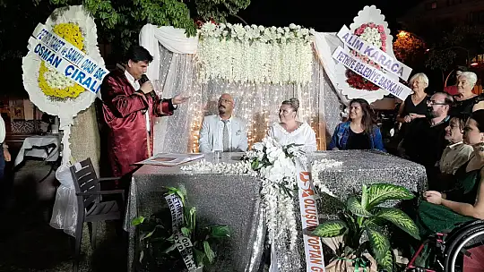 NİKAHI BAŞKAN KARACA KIYDI