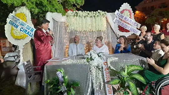 NİKAHI BAŞKAN KARACA KIYDI