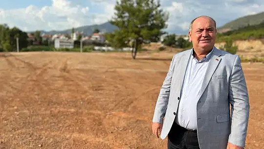 BAŞKAN DEMİR, 'TOKİ 'YAPARIM' DER YAPMAZ. ALDATIR, İNSANLARIN UMUTLARINI YIKAR'