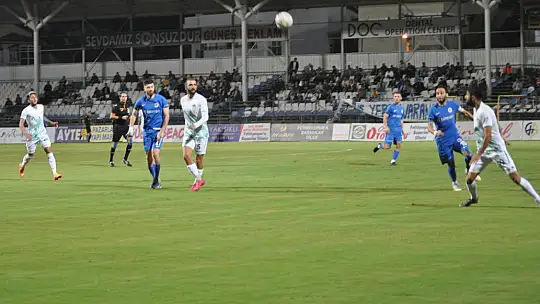 FETHİYESPOR EVİNDEN 3 PUAN ÇIKARDI 