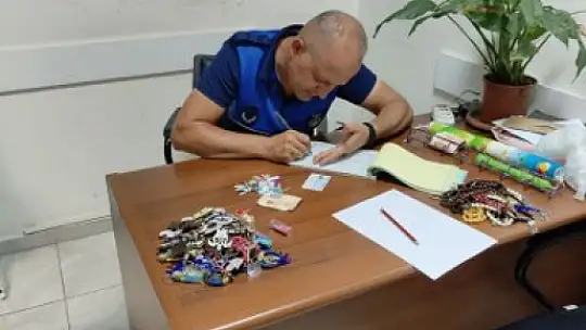 ZABITA EKİPLERİ DİLENCİLERE GÖZ AÇTIRMIYOR