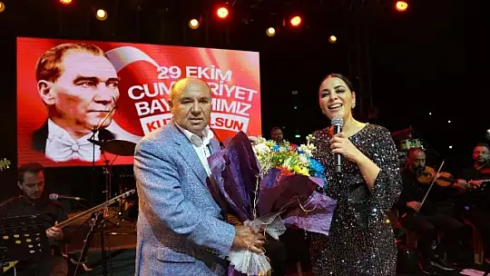 SEYDİKEMER'DE ZARA RÜZGARI ESTİ