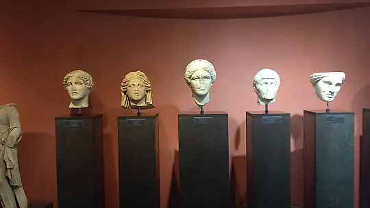 FETHİYE MÜZESİ MÜDÜRÜ DENİZ ONGUN, 'YENİ YAPILACAK MÜZEYİ, YAŞAYAN BİR MÜZE HÂLİNE GETİRMEK İSTİYORUZ'  