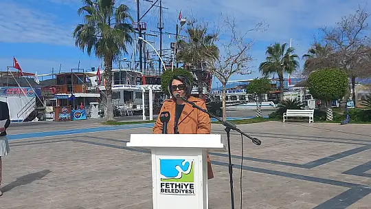 BEŞKAZA MEYDAN'INDA ÇELENK KOYMA TÖRENİ