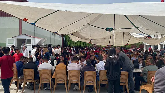 Kermese katılım ve ilgi yoğun