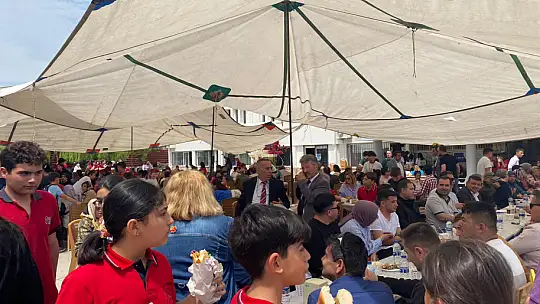 Kermese katılım ve ilgi yoğun