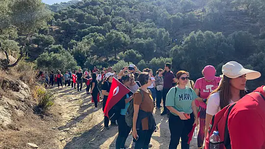 Milas'ta Dağlar Taşlar 'Yaşasın Cumhuriyet' Sesiyle Yankılandı