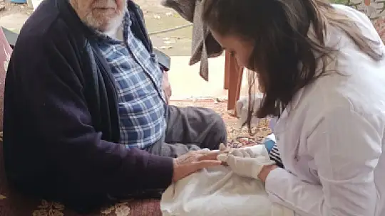 Belediye Evde Kuaförlük Hizmeti İle Vatandaşlara Destek Oluyor