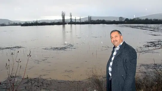 Yağışlar çiftçiyi sevindirdi