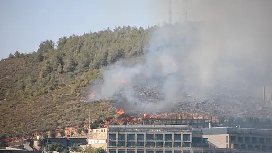 Yangın bölgesindeki oteller tahliye ediliyor